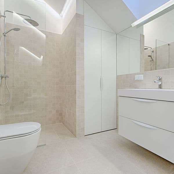 Luxury bathroom remodel in Tiburon, Marin County by ConstruBay — CSLB #1106798